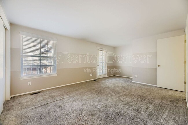 Building Photo - 6930 E Briarwood Dr