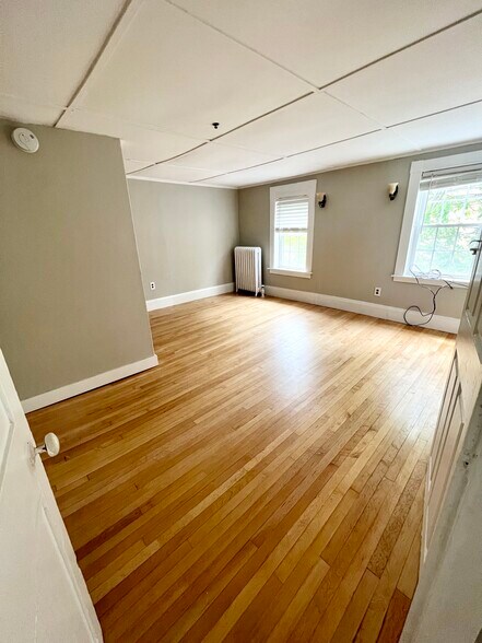 Another 2nd floor bedroom with 2 large closets - 189 Central Ave