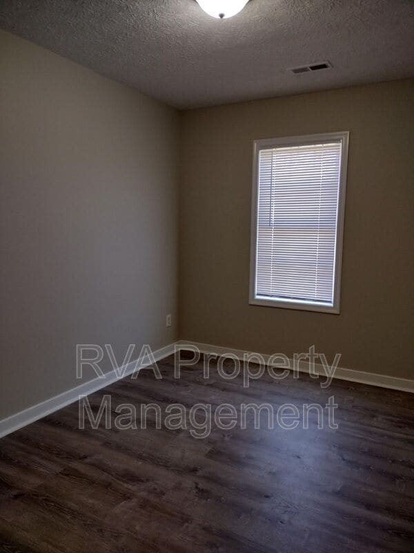 Building Photo - 6105 Varina Point Ln