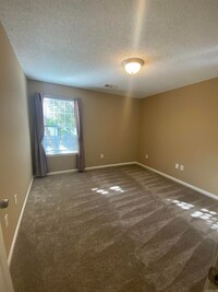 Building Photo - A NIce Home Waiting For You In Benton!