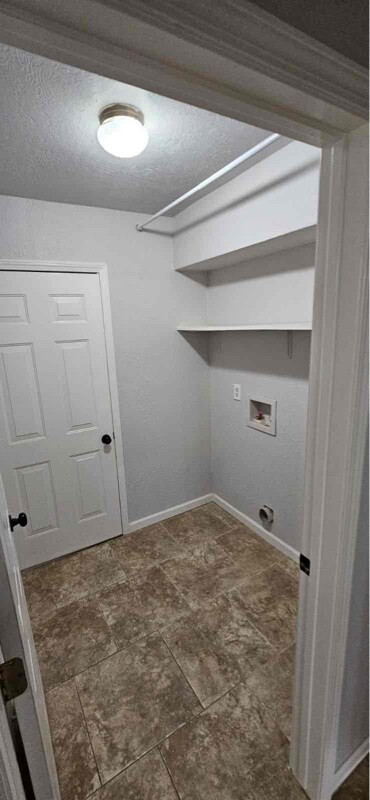 Building Photo - 2308 Shady Tree Ln