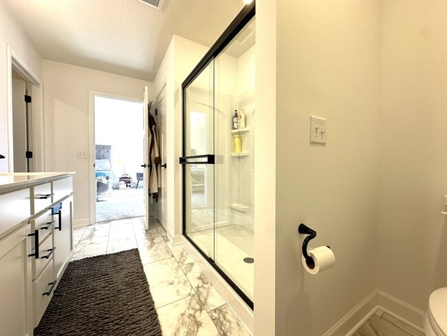 Building Photo - 22525 Wood Ln