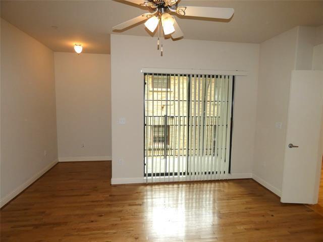Building Photo - 6159 Oram St