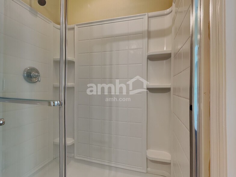 Building Photo - 2938 Santa Marcos Dr