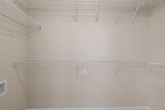 Building Photo - 2108 Heathcote Dr
