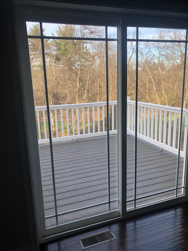 Deck - 18 Hidden Hollow Dr