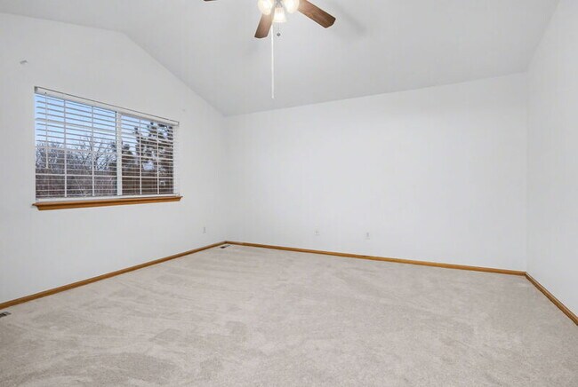 Building Photo - 4528 W 63rd Dr