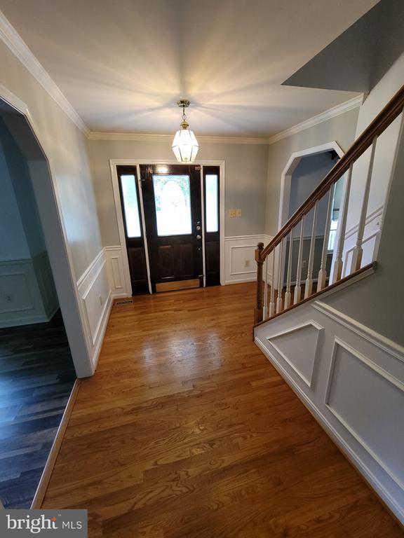 Building Photo - 2435 Pimpernel Dr