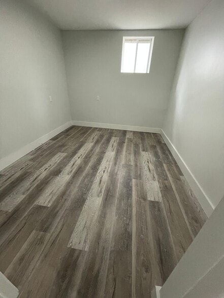 Building Photo - 1299 Brunswick Ave