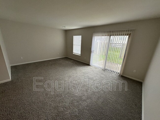 Building Photo - 2301 Old State Rte 32