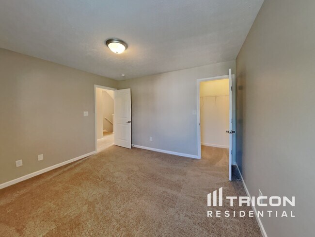 Building Photo - 15 Mossburg Ct