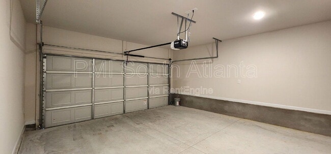 Building Photo - 336 Sinclair Ct