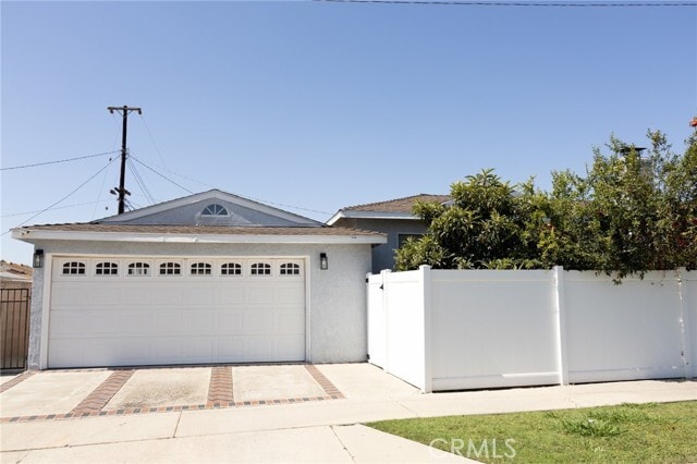 Building Photo - 11527 Homeland Ave