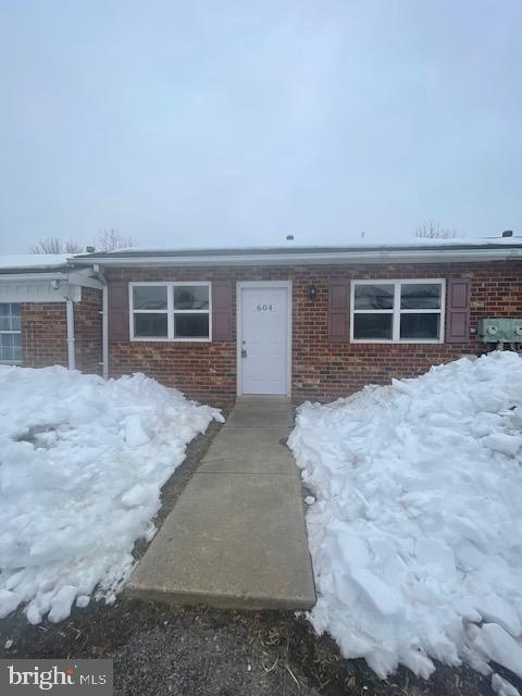 Building Photo - 604 Green Tree Ln