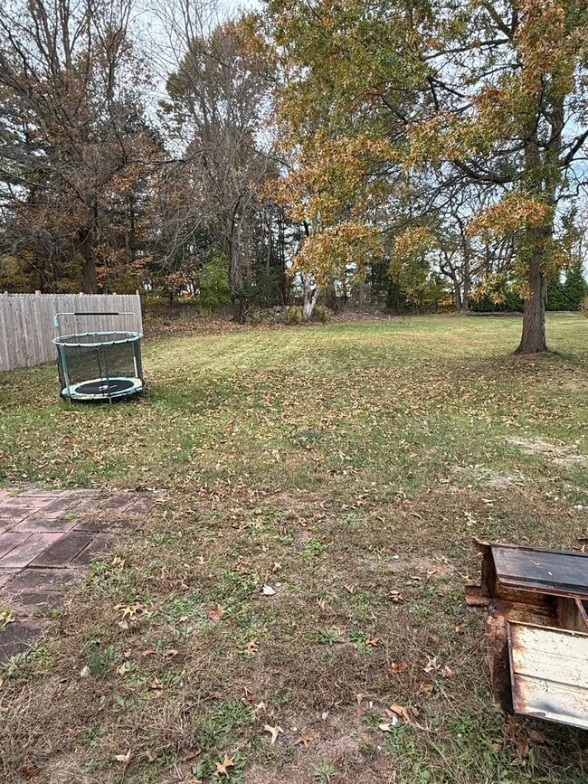 Building Photo - Collegeville 3 Bed / 1.5 Bath Twin Home