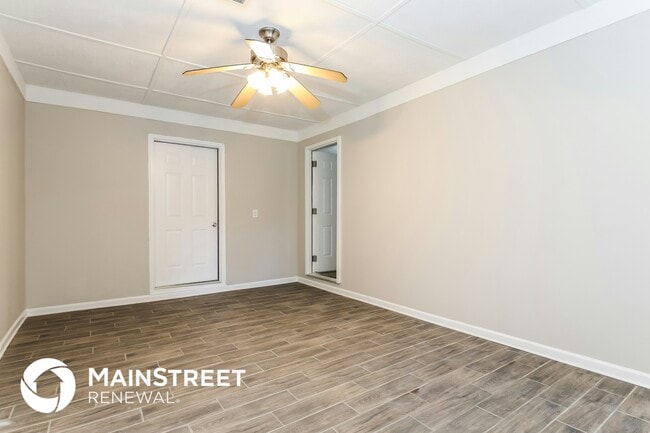 Building Photo - 109 Woodhaven Dr