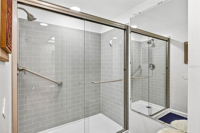 Building Photo - 7809 Niagara Ave