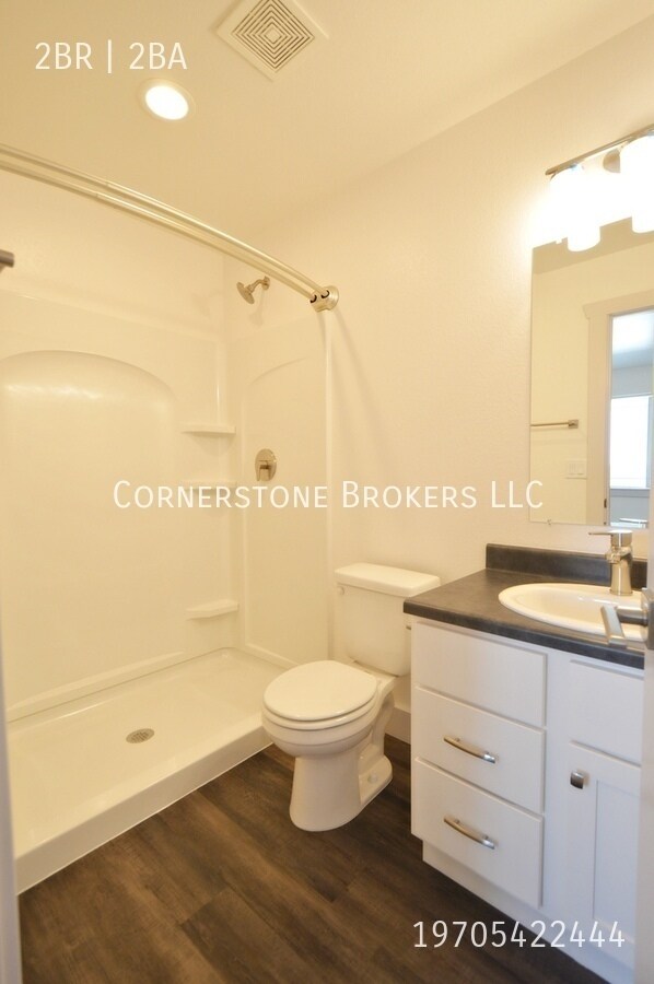 Building Photo - 102 Parkview Ct