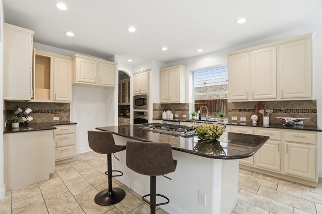 Building Photo - 2802 Kestrel Trace Ln