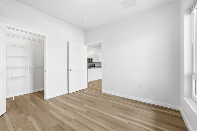 Building Photo - 71 Connecticut Ave