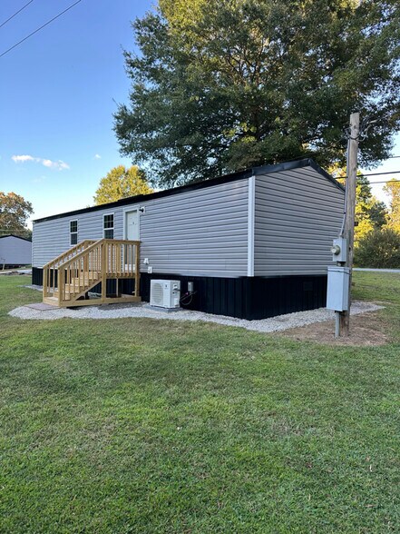 Building Photo - 5281 Old Richmond Rd