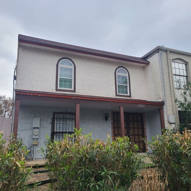 Building Photo - 6602 Spring Manor St