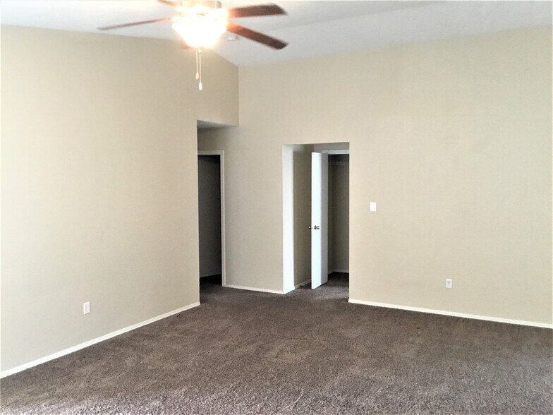 Building Photo - 6201 Capriccio Rd NW