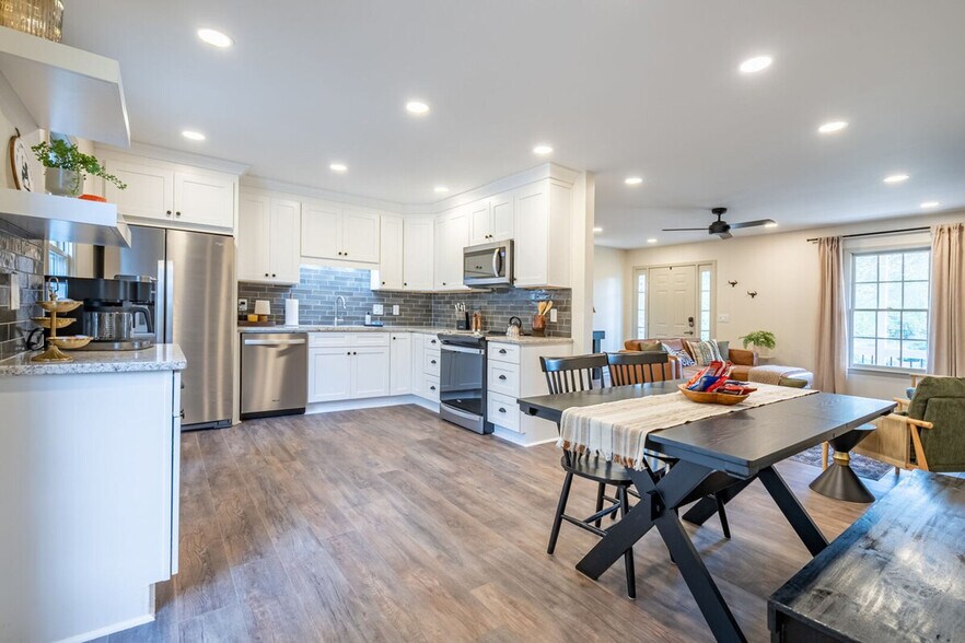 Building Photo - 171 Sugar Hill Rd