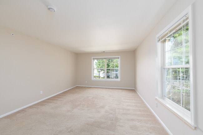 Building Photo - 430 Wedgewood Cir