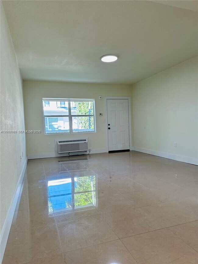 Building Photo - 8080 Tatum Waterway Dr
