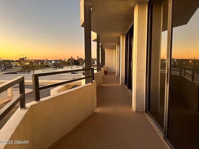 Building Photo - 2900 N Atlantic Ave