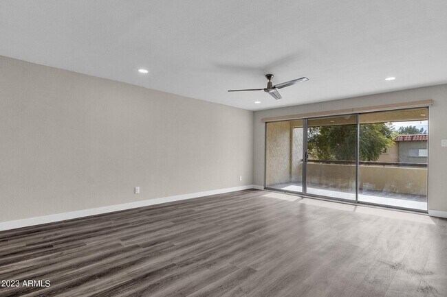 Building Photo - 7625 E Camelback Rd