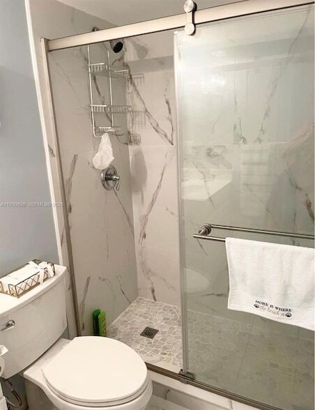 Building Photo - 220 SW 9th Ave