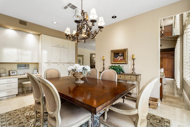 Building Photo - 45640 Rancho Palmeras Dr