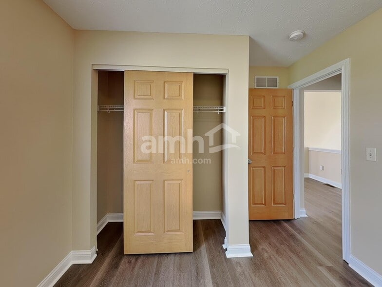 Building Photo - 1197 Catletts Ct