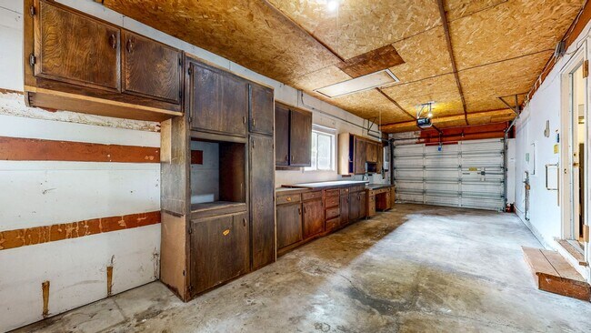 Building Photo - 1426 3rd St