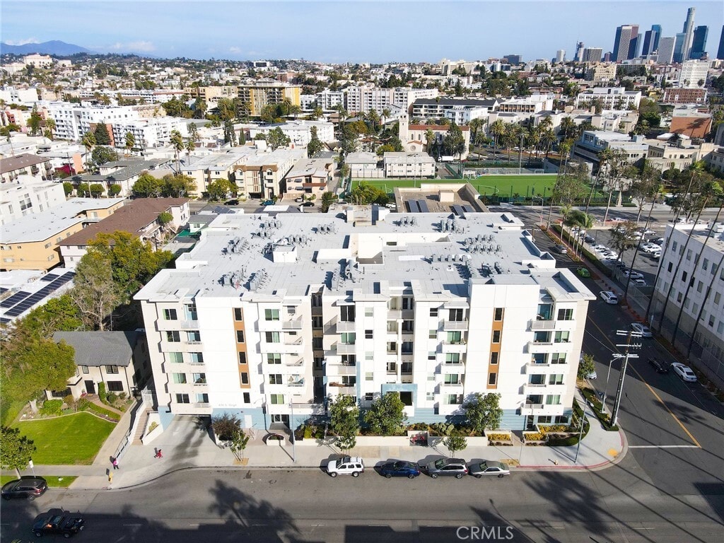 Exterior - 436 S Virgil Ave