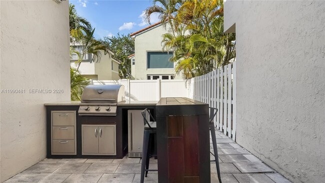 Building Photo - 876 Garnet Cir