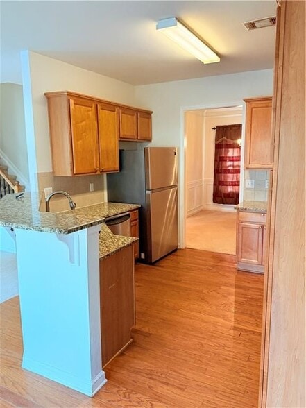 Building Photo - 549 Granite Ct NW