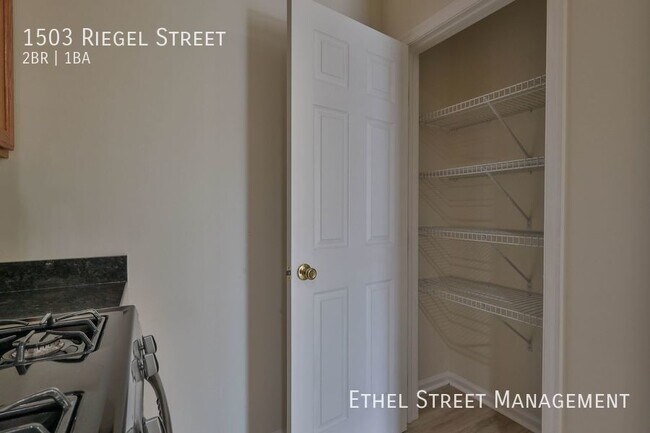 Building Photo - 1503 Riegel St