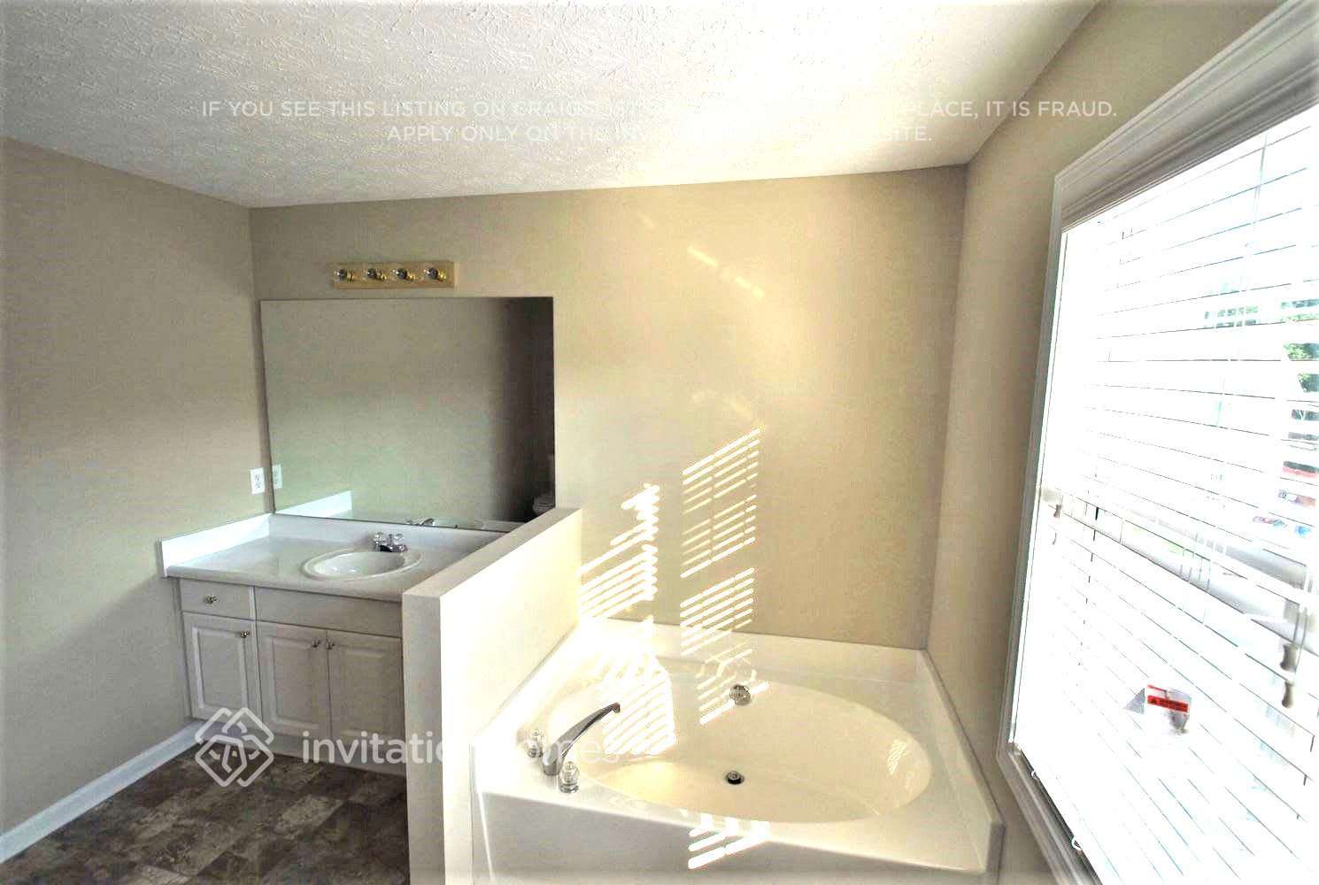 Building Photo - 1729 Heritage Ridge Ct SW
