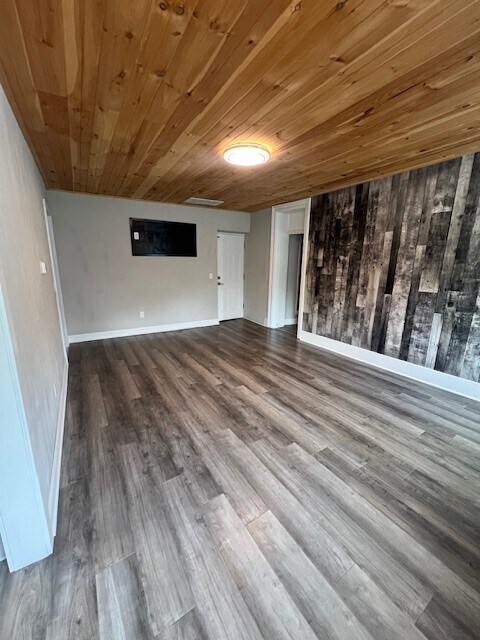 Living room - 186 E Winter St