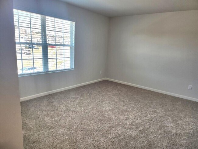 Building Photo - 710 Brookfield Dr