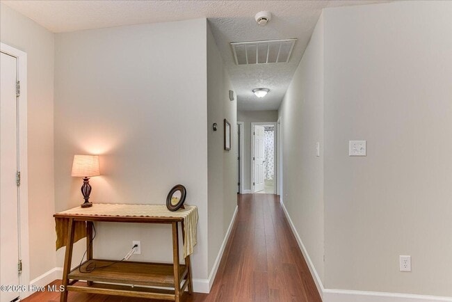 Building Photo - 135 Summerfield Cir