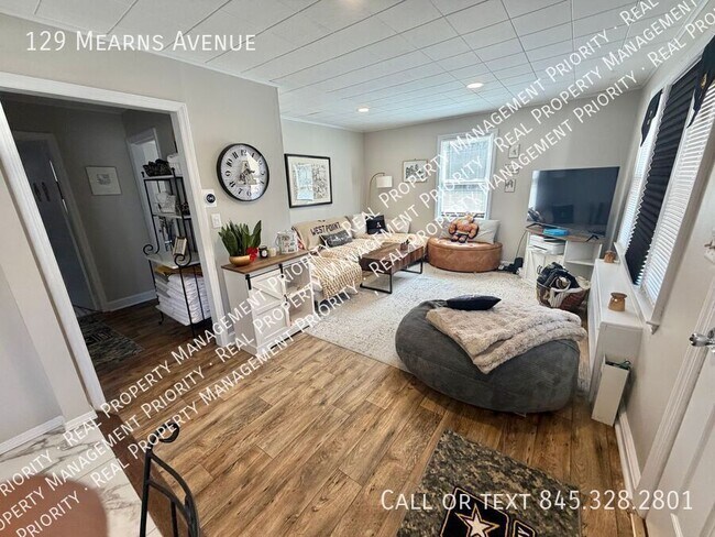 Building Photo - 129 Mearns Ave