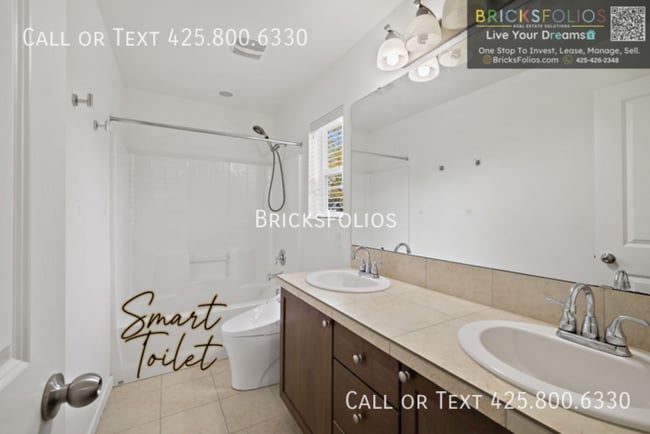 Building Photo - Luxury Corner-Lot Home in Redmond Ridge Ea...