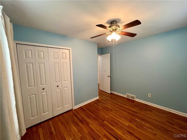 Building Photo - 427 Mosley Dr