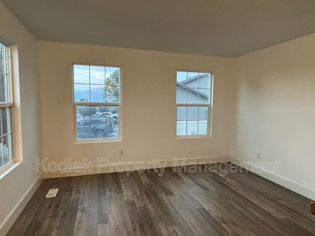 Building Photo - 5757 Coral Pine Ct S