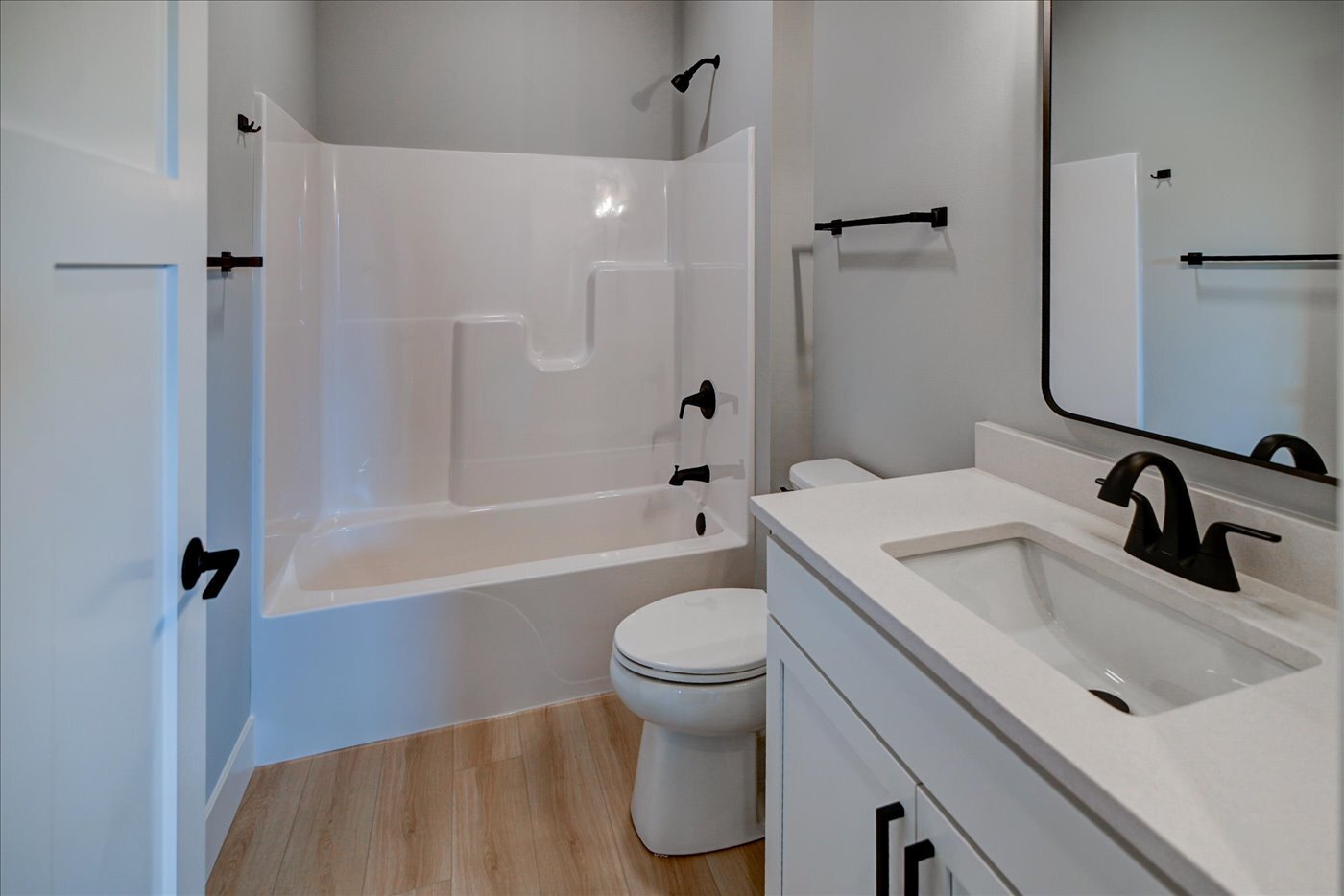 Building Photo - 2949 Blue Grass Dr