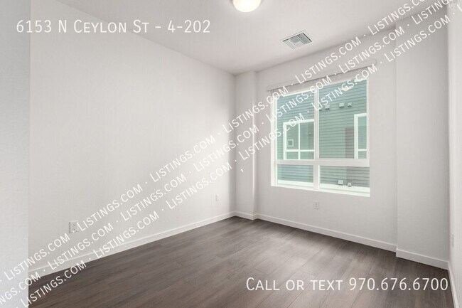 Building Photo - 6153 N Ceylon St